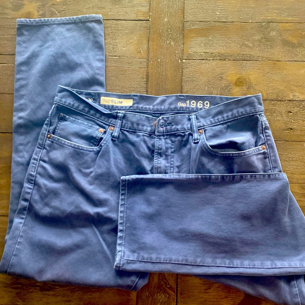 Men’s Gap Slim Fit Corduroy Jeans (36x30)